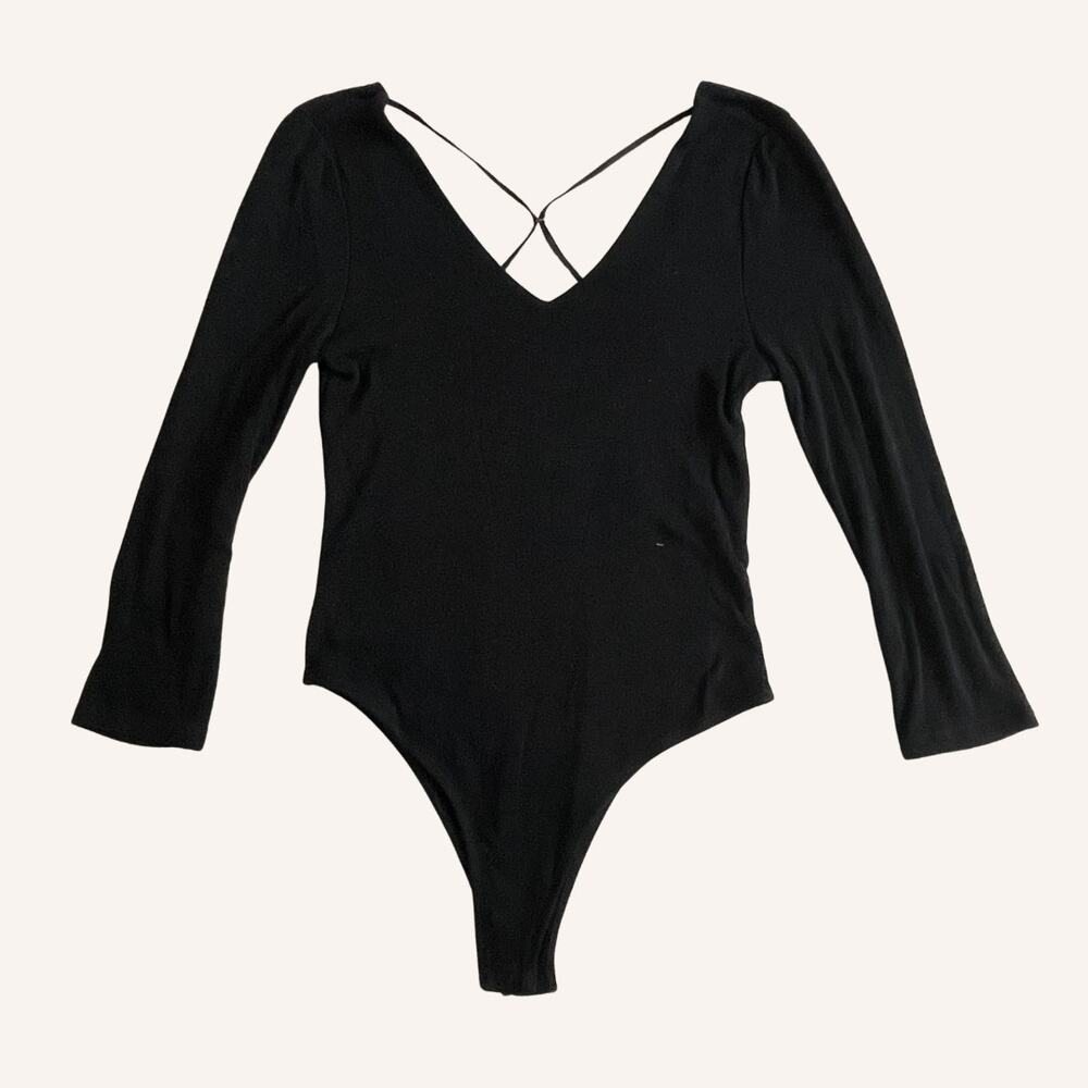 EMERSON LANG bodysuit ribbed black long sleeve V neck size M white bow in back
